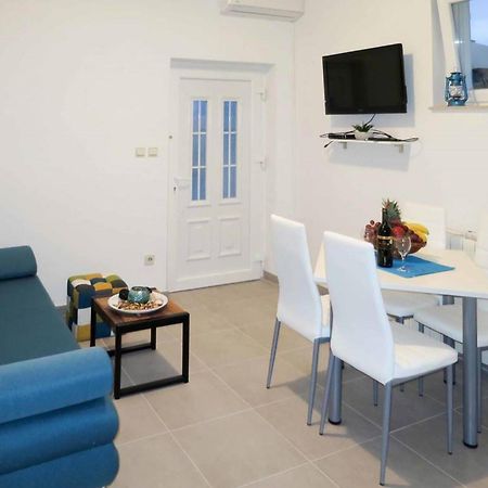 Apartments Sollis Trogir Oda fotoğraf